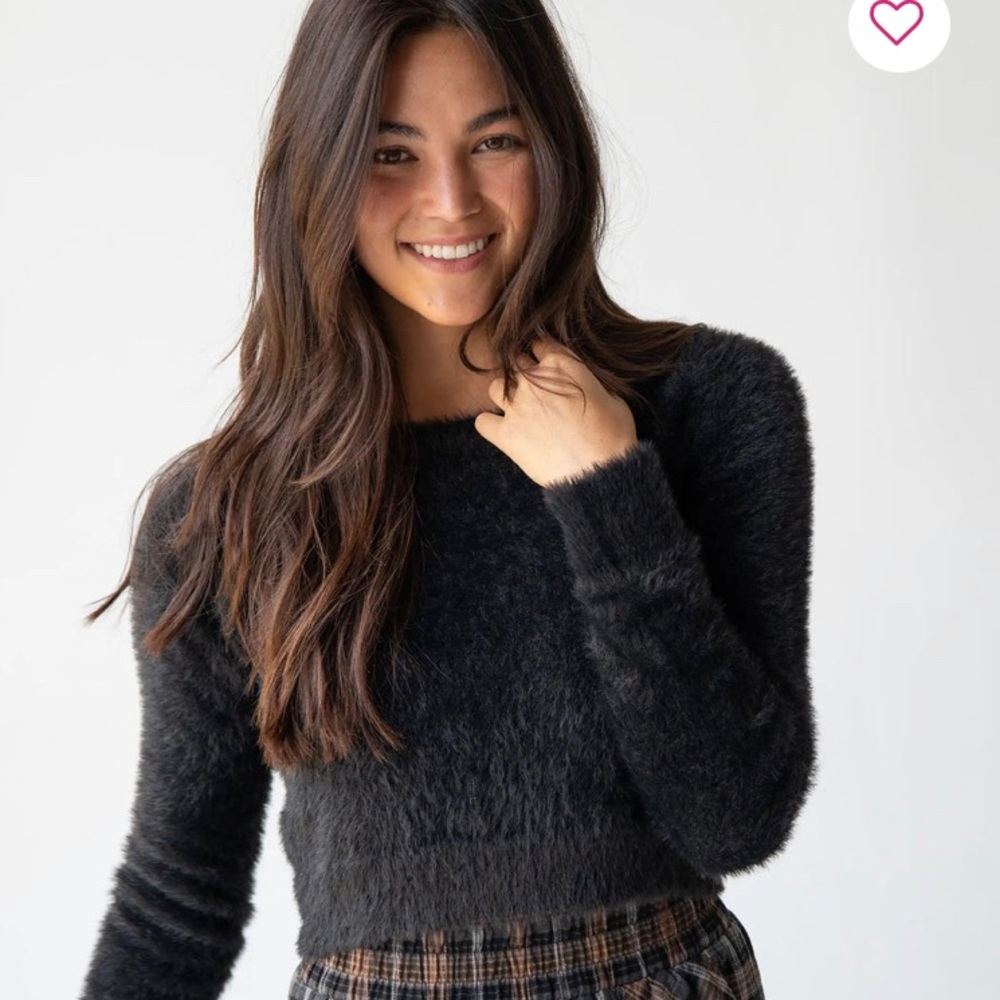 Natural Life Cropped Fuzzy Sweaters in Purple and Brown (Not Black) Size L